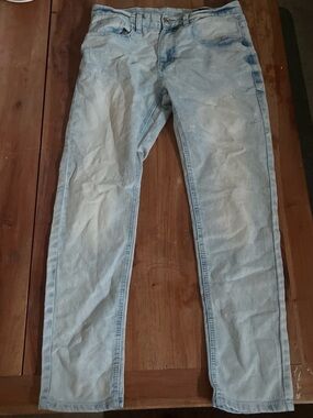Men's Skinny Jeans in Light Blue Wash